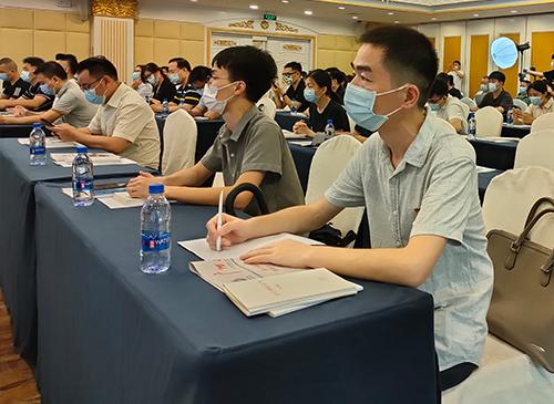 集团党群办公室主任代表参与