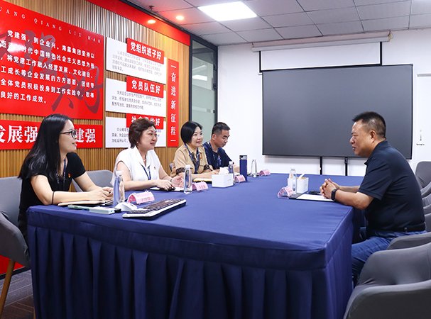 党建领导员入企座谈 复盘派驻
